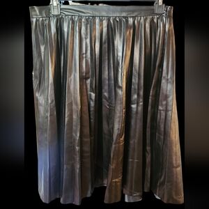 Kate Kasin Plus Size Stylish 2x Black Faux Leather  Pleated Skirt NWT
